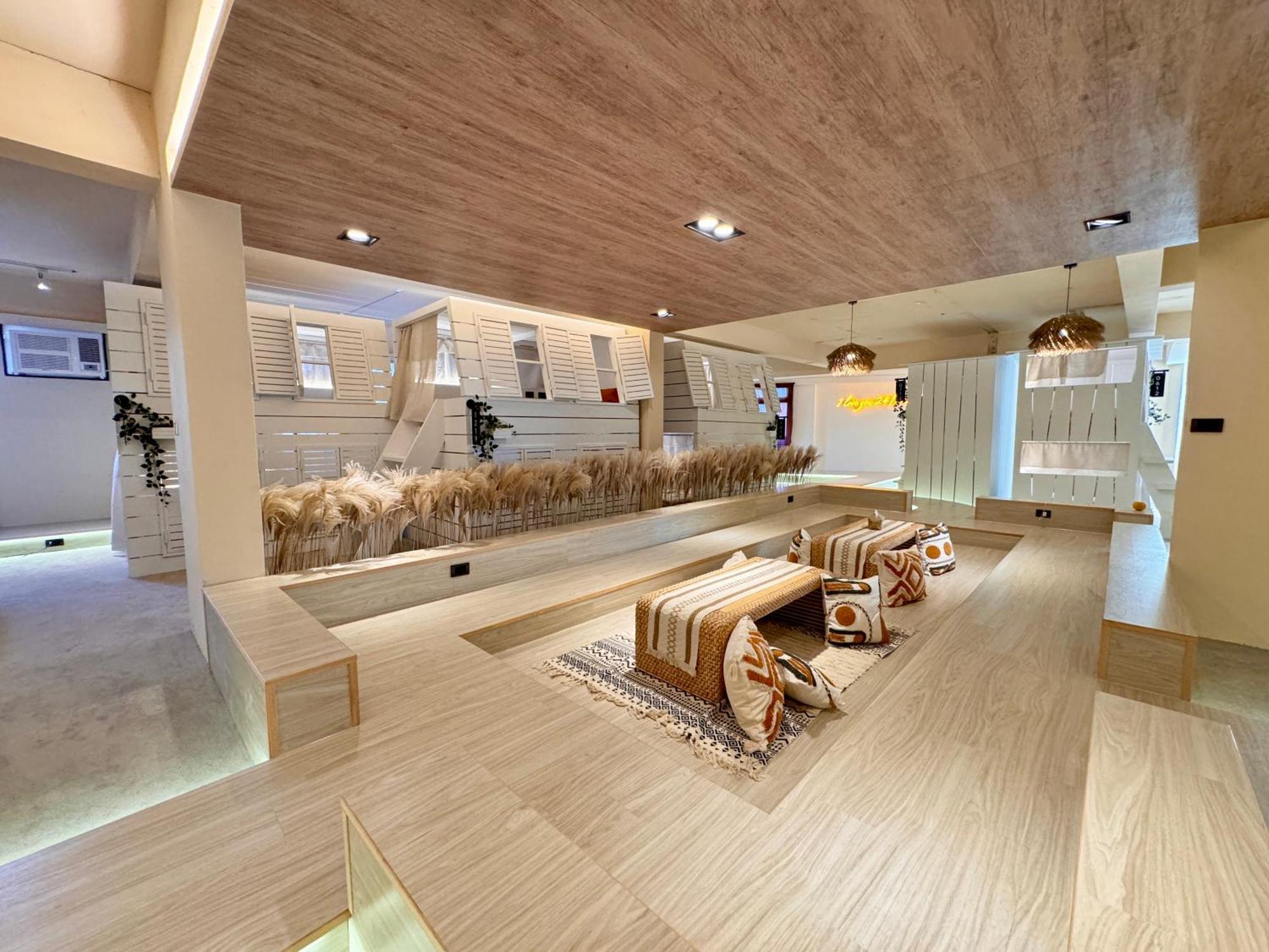 Perbed Hostel-Taichung Station Bagian luar foto