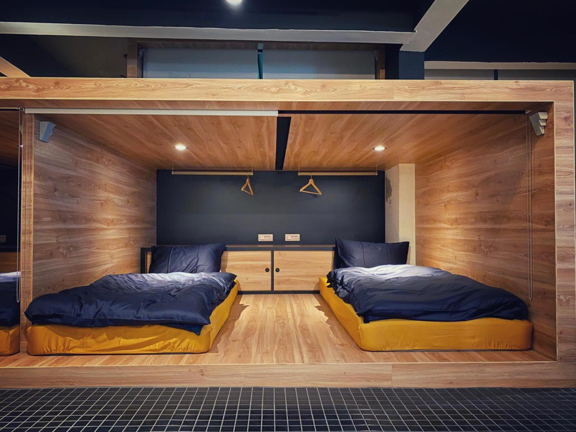 Perbed Hostel-Taichung Station Bagian luar foto