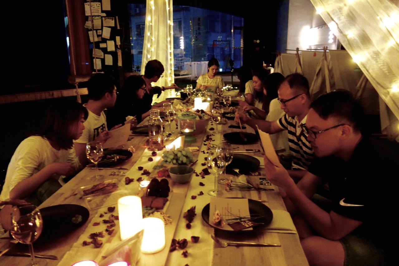 Perbed Hostel-Taichung Station Bagian luar foto